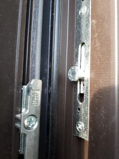 SERWIS I NAPRAWA OKIEN